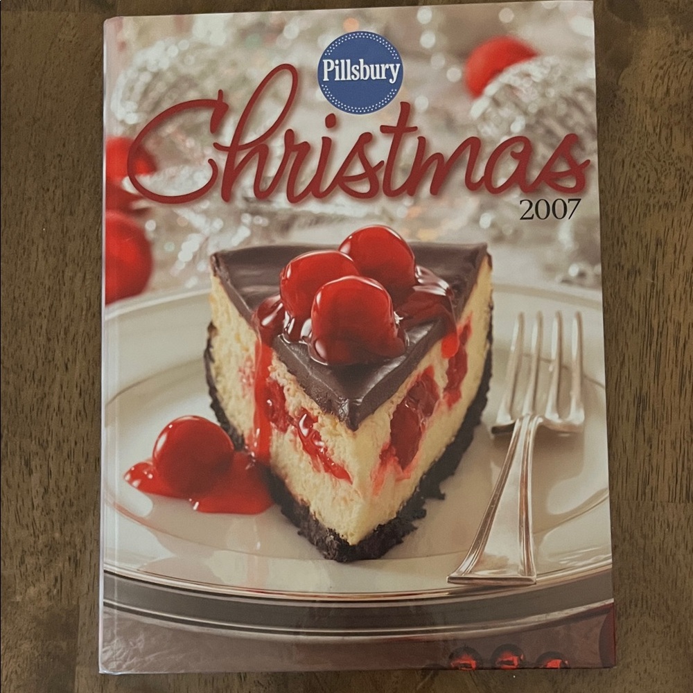 Pillsbury Christmas Cookbook ~ Festive Holiday Baking & Treats